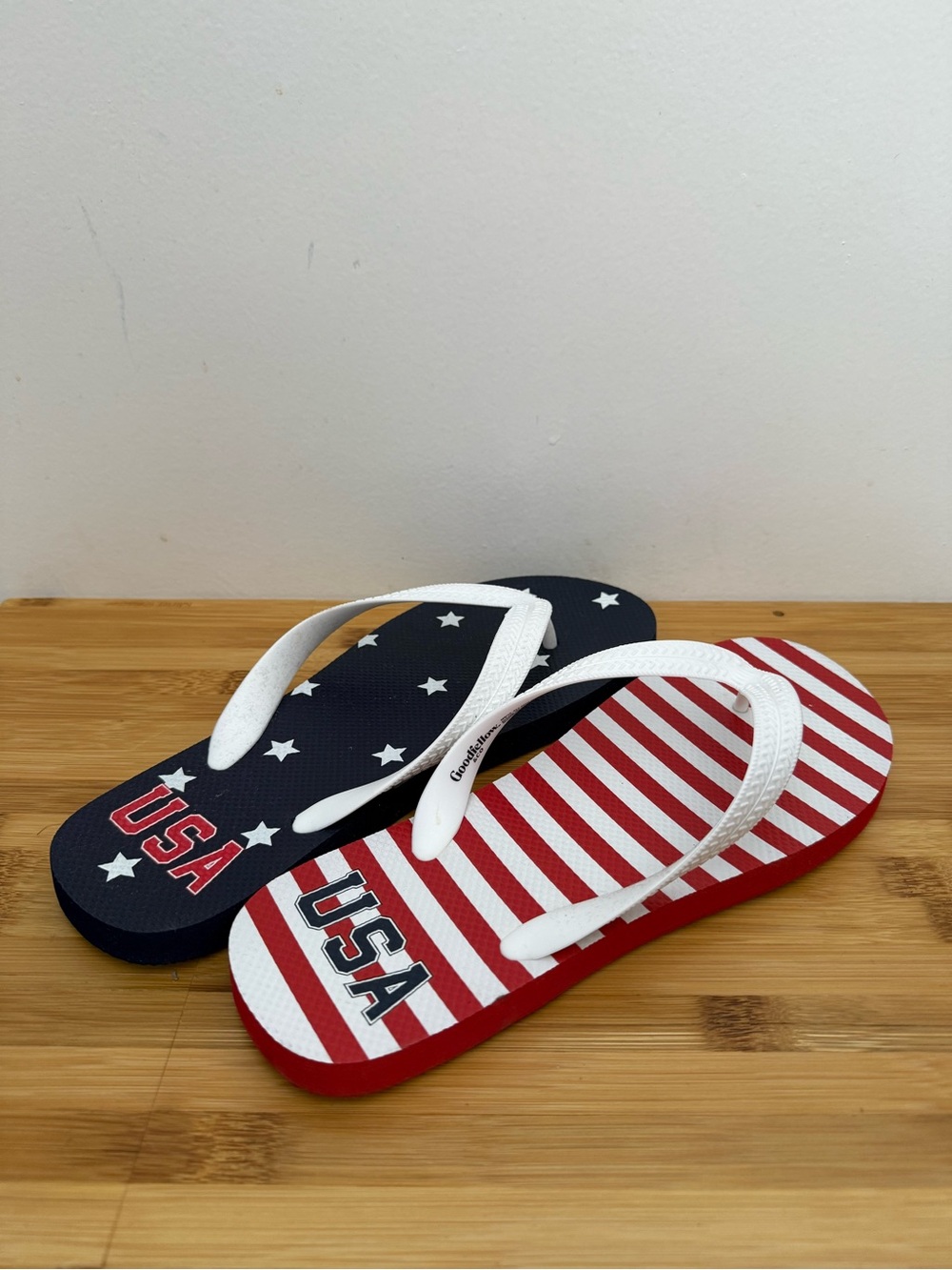 USA Flag Men’s Flip Flops - White Straps